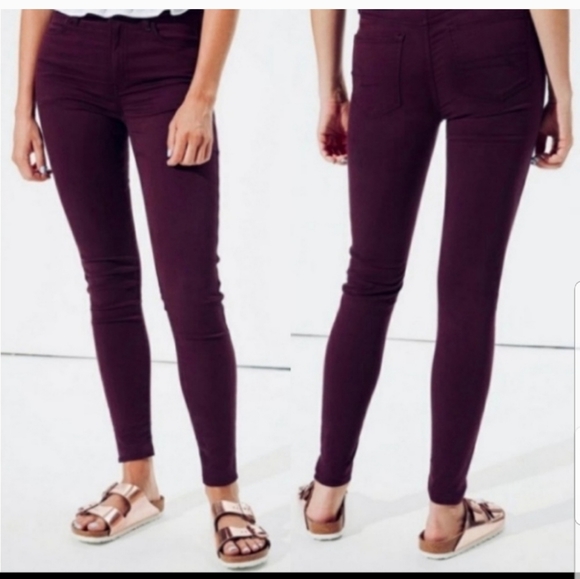 American Eagle Outfitters Denim - AMERICAN EAGLE Jeans JEGGING Super Stretch Color Purple SIZE 2Regular!!!